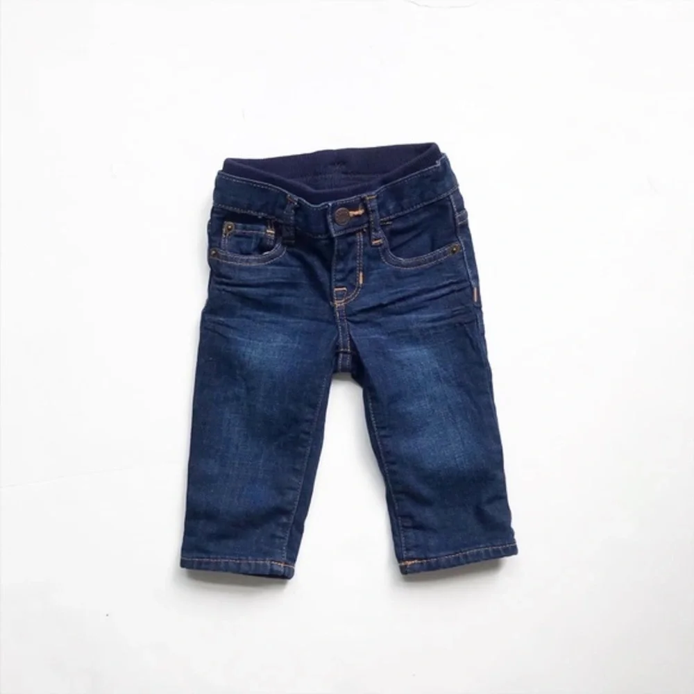 BABygap lined pull up dark wash jeans EUC 3-6m